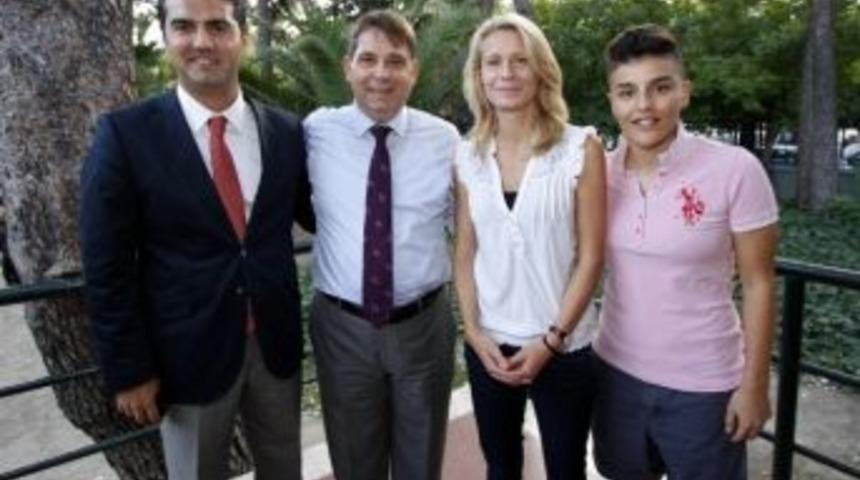 Alsancak Stadı'na Uefa'dan Tamnot