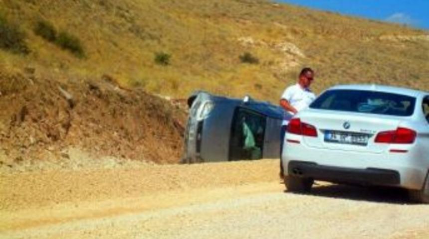 G&uuml;r&uuml;n'de Trafik Kazası