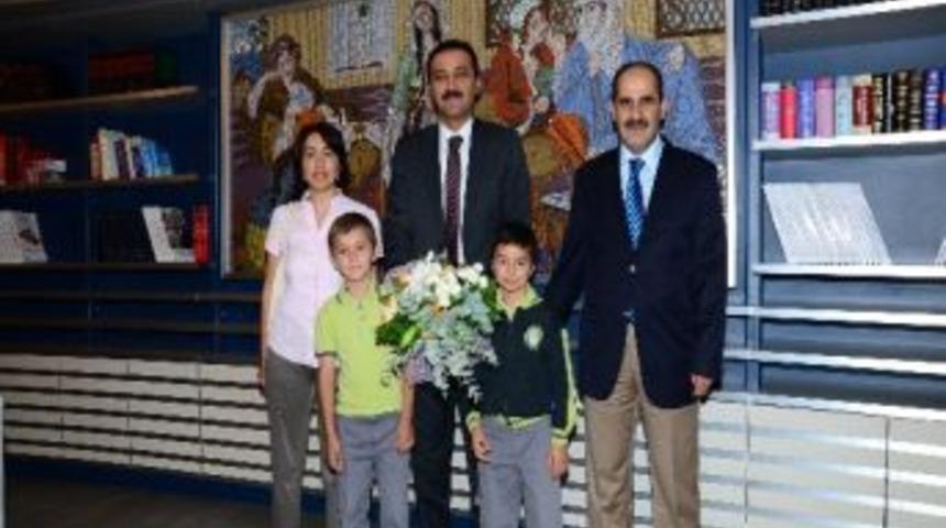 D&uuml;zce Belediye Başkanı İsmail Bayram;