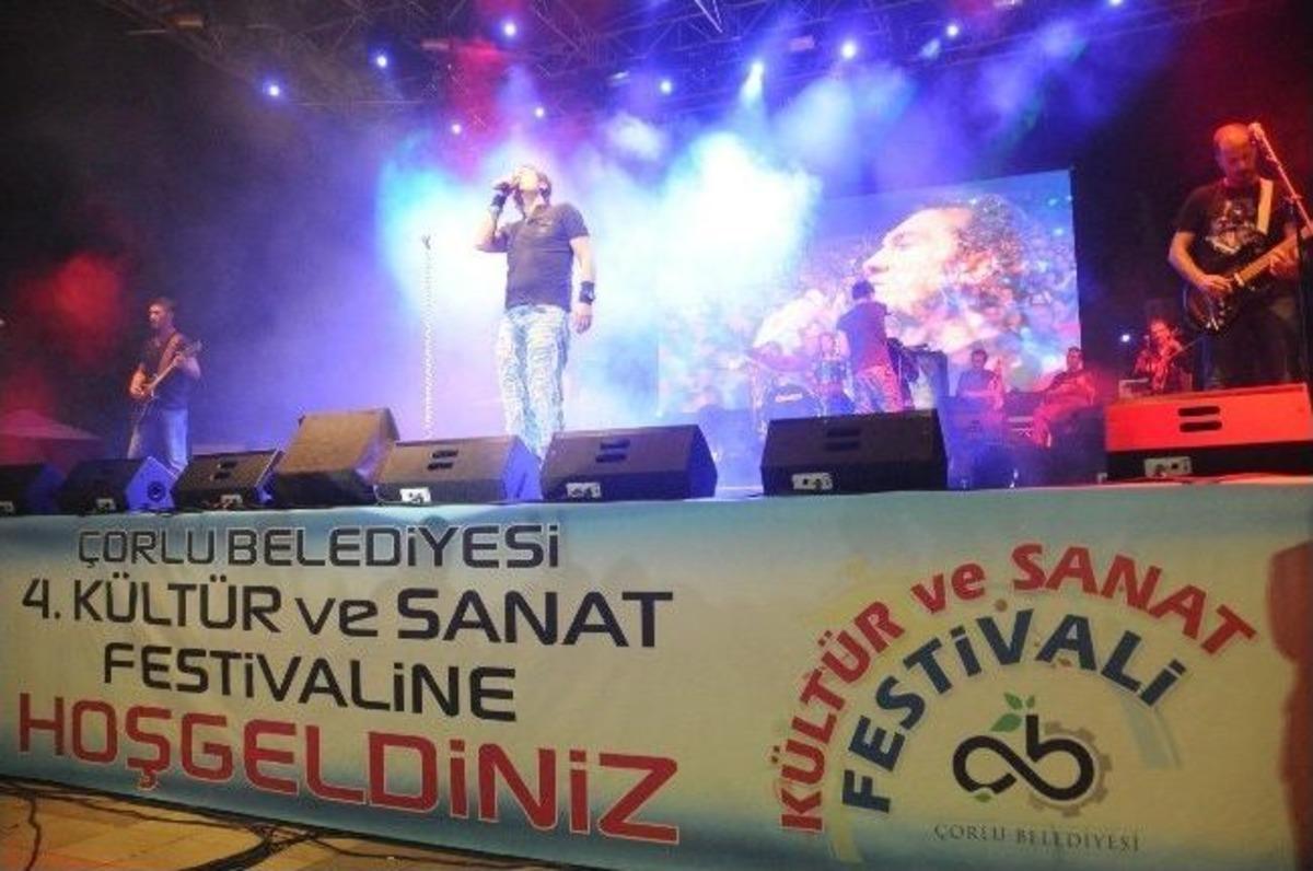&Ccedil;orlu Kıra&ccedil;&rsquo;la M&uuml;ziğe Doydu
