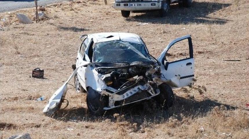 Didim'da Trafik Kazası: 2 &Ouml;l&uuml;, 6 Yaralı