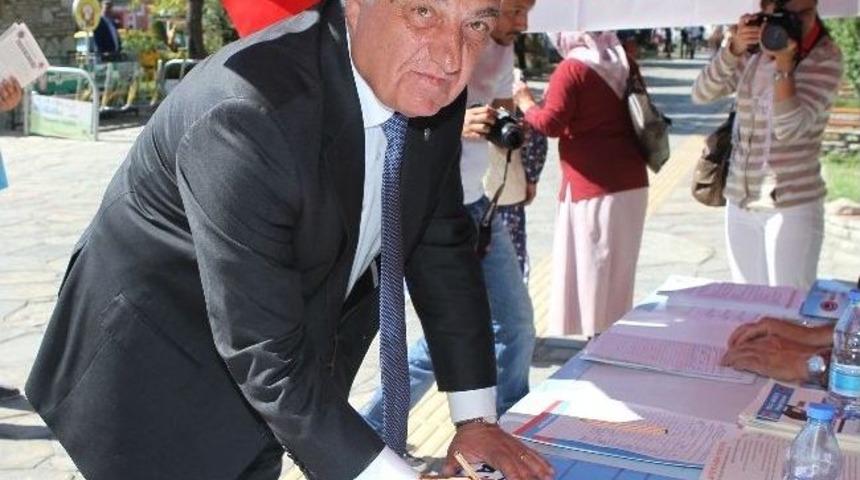 &Ouml;zelleştirmeye Karşı 50 Bin İmza Topladılar
