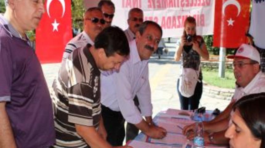 Muğla'da &Ouml;zelleştirmeye Karşı Imza Kampanyası D&uuml;zenlendi