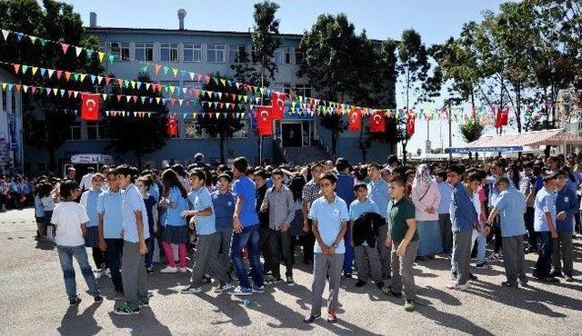 Aksaray’da Ders Zili Çaldı