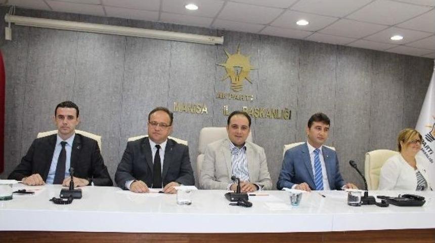 Ak Parti Yunus Emre İl&ccedil;e Başlanlığı Y&ouml;netimi Tanıtıldı