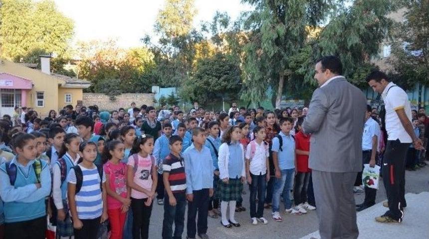 Viranşehir De &Ouml;ğrenciler Okul Sevinci