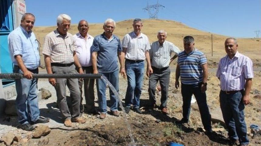 Arguvan&rsquo;ın &Ccedil;avuş K&ouml;y&uuml;&rsquo;nde Su Sevinci