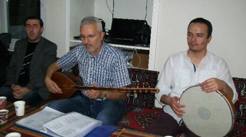 Kamu Çalışanları Türkülerle Stres Attı