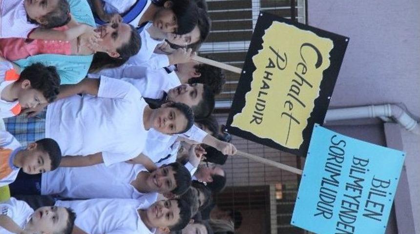 Akhisar&rsquo;da İlk&ouml;ğretim Haftası T&ouml;renle Başladı