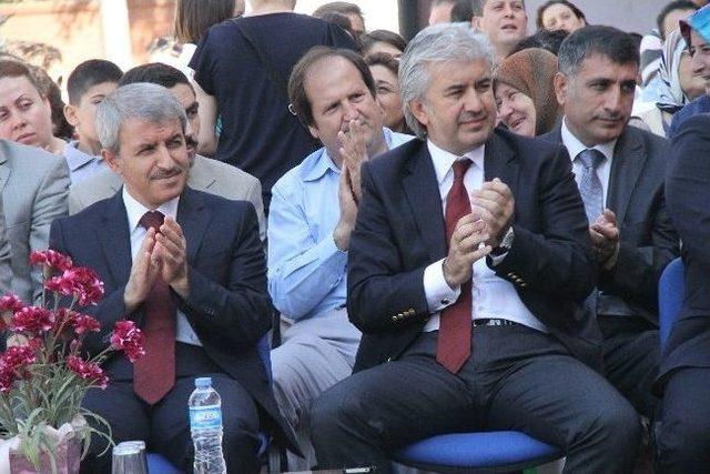 Akhisar&rsquo;da İlk&ouml;ğretim Haftası T&ouml;renle Başladı 1