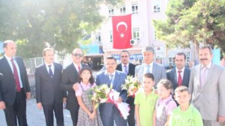 2013 / 2014 eğitim &ouml;ğretim yılı t&ouml;renle başladı