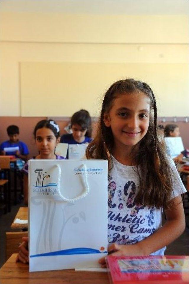 Seferihisar da Belediyeden &Ouml;ğrencilere İlk Zil S&uuml;rprizi 3