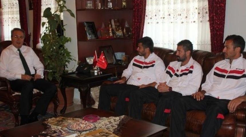 &Uuml;nver&rsquo;den Nevşehirspor&rsquo;a 20 Bin Lira Prim