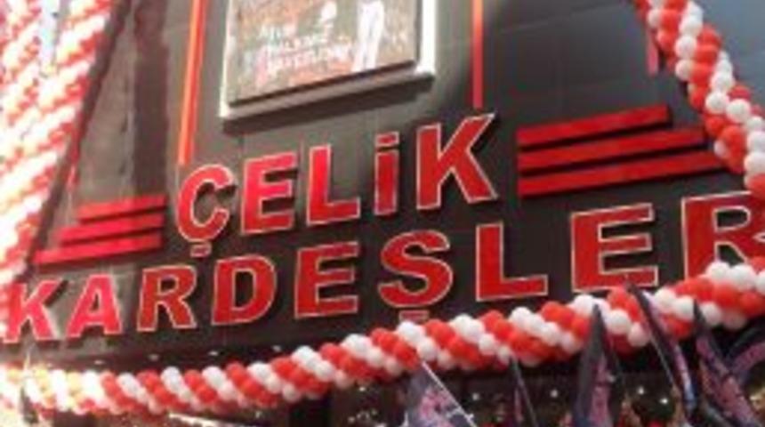 &Ccedil;elik Kardeşler 16. Şubesini Balıkesir'de A&ccedil;tı