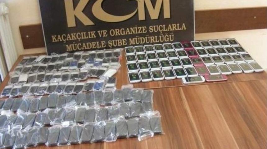 Kayseri’de 200 Adet Kaçak Cep Telefonu Ve Sigara Operasyonu