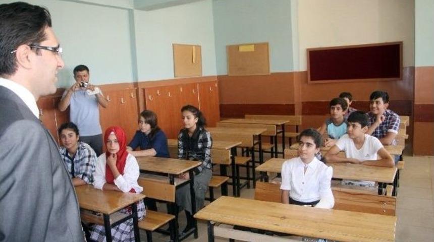 Silvan'da &Ouml;ğrenciler Ders Başı Yaptı