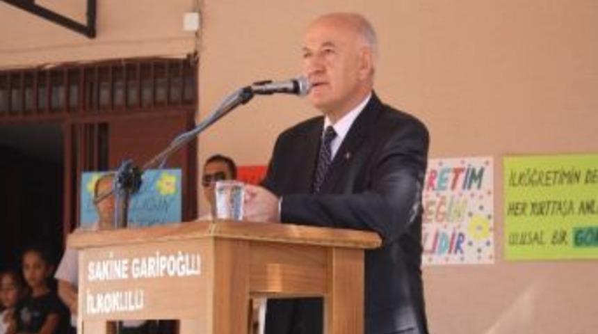 Ceyhan&rsquo;da &Ouml;ğrenciler Ders Başı Yaptı