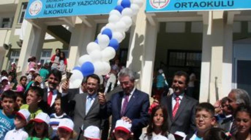 Vali Akdemir: Bu Yıl Yaklaşık 40 Milyon Lirayı Eğitim I&ccedil;in Harcayacağız