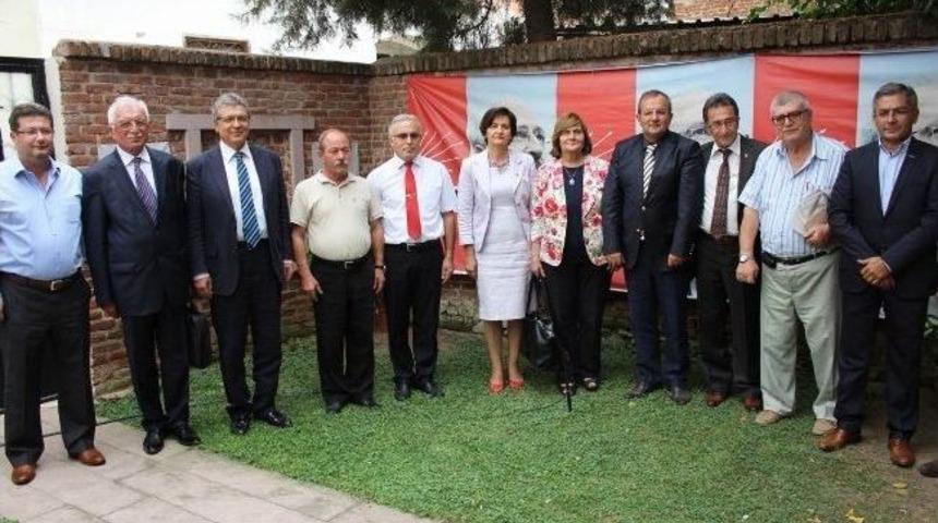 Chp, Edremit&rsquo;teki Aday Adaylarını Tanıttı