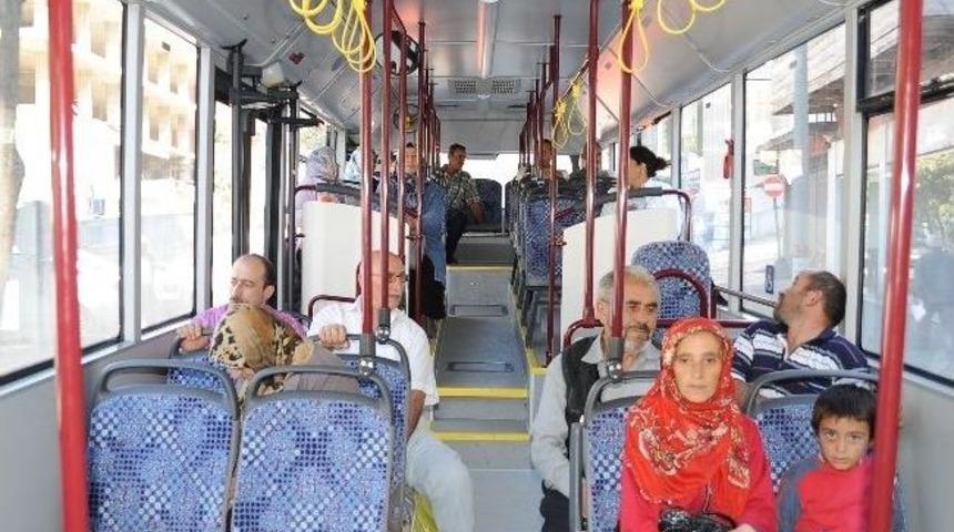 &Uuml;cretsiz Otob&uuml;s Servisleri Vatandaşı Memnun Etti