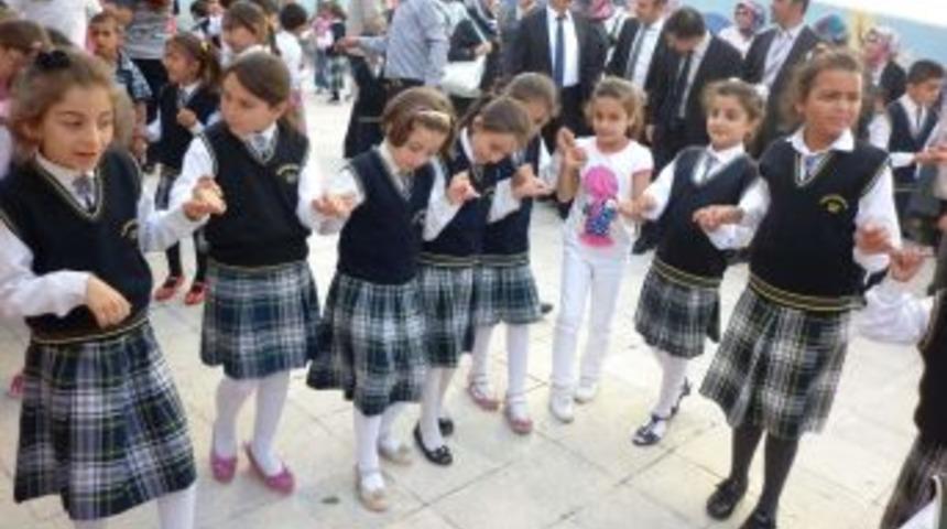 Oltulu &Ouml;ğrenciler, Yeni Eğitim Yılına Ş&ouml;lenle Başladı