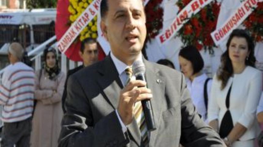 Amasya'da 63 &Ouml;ğrenci Ders Başı Yaptı, Ilk Derse Vali &Ccedil;omaktekin De Katıldı