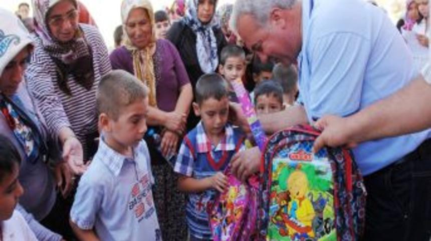 Konaklı Belediyesi'nden &Ouml;ğrencilere Kırtasiye Yardımı