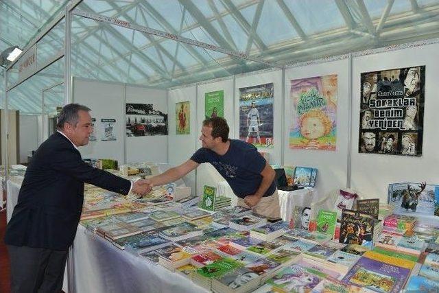 Konyaaltı 4. Kitap Fuarı Kapılarını Açtı 1