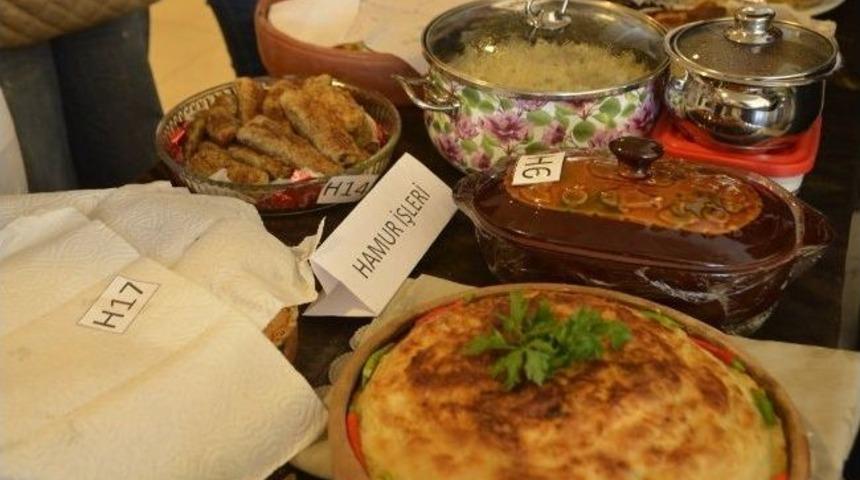 H&uuml;nerli Eller Marifetlerini Sergiledi