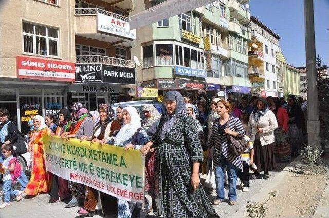 Hakkari’de ‘anadil’ Yürüyüşü