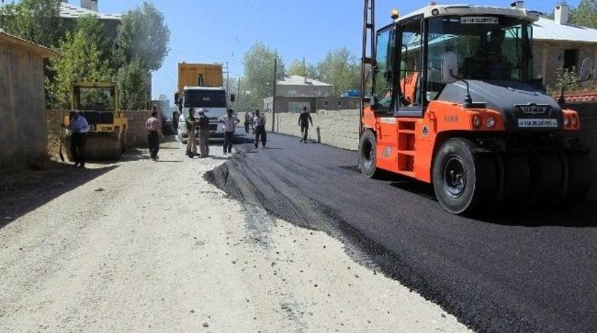Van Belediyesi&rsquo;nden Yol Asfaltlama &Ccedil;alışması