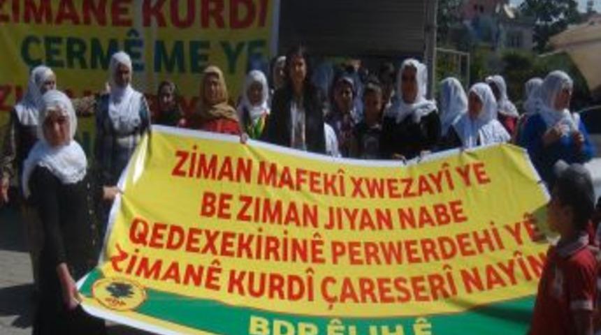 Batman'da Ana Dilde Eğitime Destek I&ccedil;in Y&uuml;r&uuml;y&uuml;ş D&uuml;zenlendi