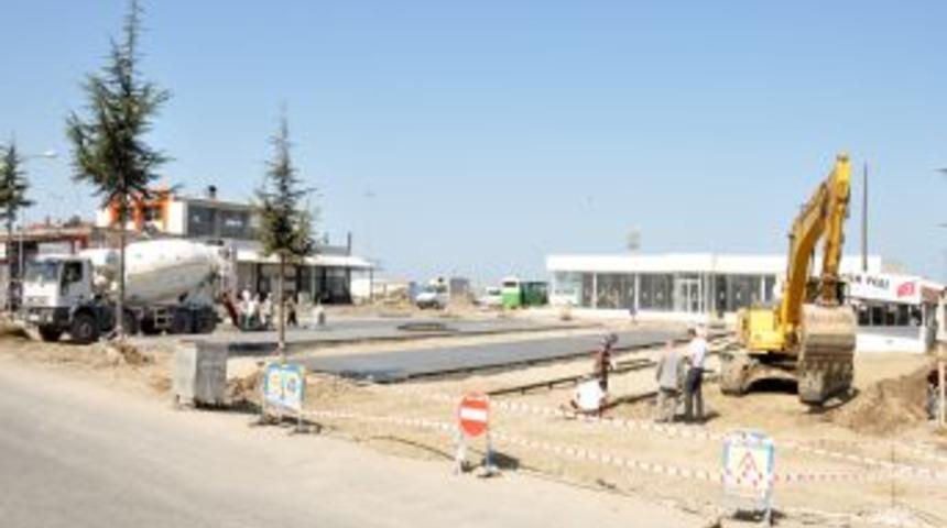 Terminal Binasının Yolları Yapılıyor