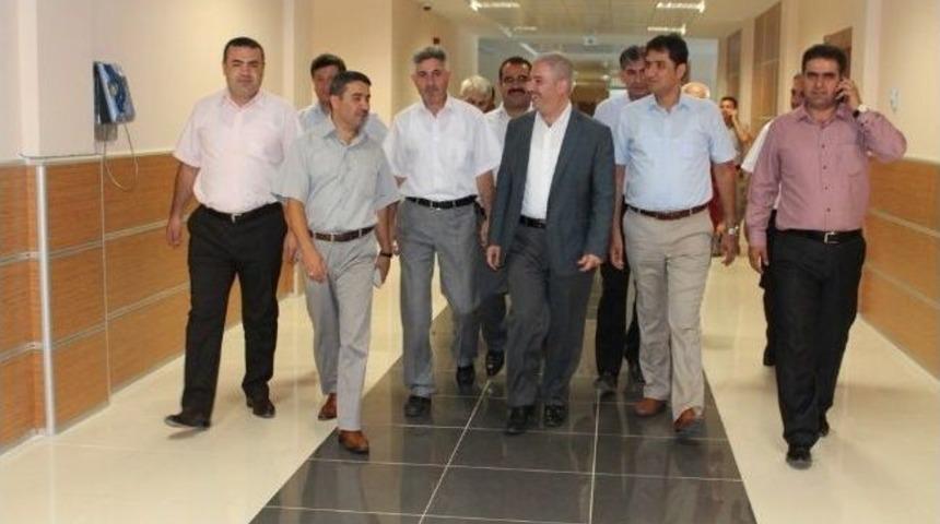 Yetiş, Defterdarlık İle Adliye Binasını Gezdi