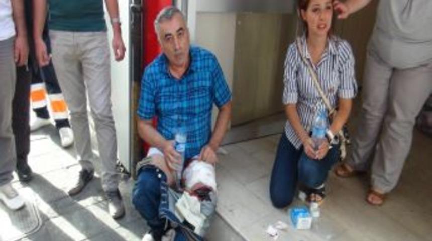 Kadık&ouml;y'de Bı&ccedil;aklı Baskın: 3 Yaralı