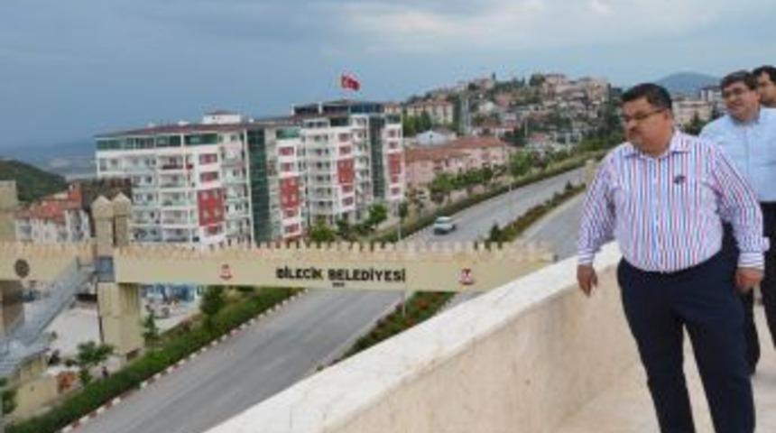Başkan Selim Yağcı: ''Y&uuml;z&uuml;m&uuml;z&uuml;n akı ile yolumuza devam ediyoruz''