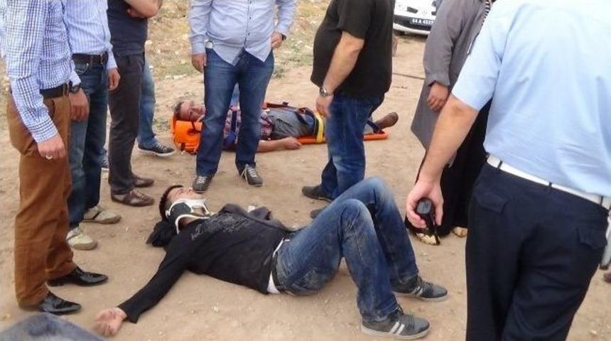 Uşak&rsquo;ta Servis Aracı Kaza Yaptı; 10 Yaralı