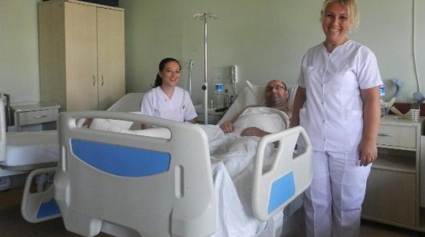 &Ccedil;om&uuml; Tıp Fak&uuml;ltesinde Kıkırdak Nakli Yapıldı