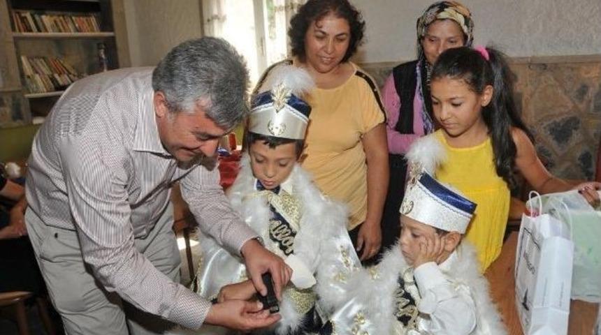 G&uuml;zelbah&ccedil;eli &Ccedil;ocuklar Erkekliğe İlk Adımı Attı