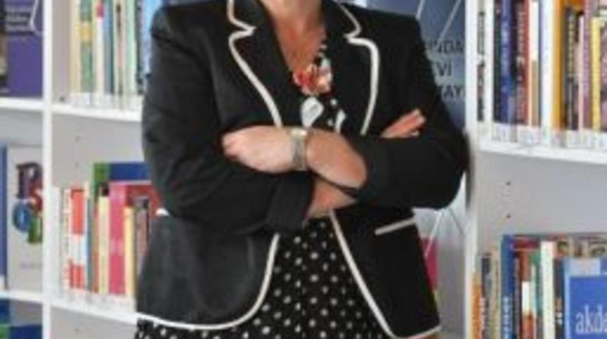 İzmir &Uuml;niversitesi&rsquo;nde Kamu Hukuku Y&uuml;ksek Lisans Programı Başlıyor