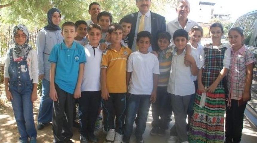 Ak Partili Erdem&rsquo;den İmam Hatip Ortaokulu'na İlk&ouml;ğretim Haftası Ziyareti