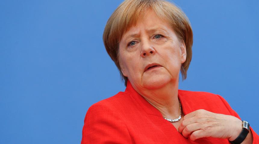 Merkel: NSU dosyası benim için kapanmadı