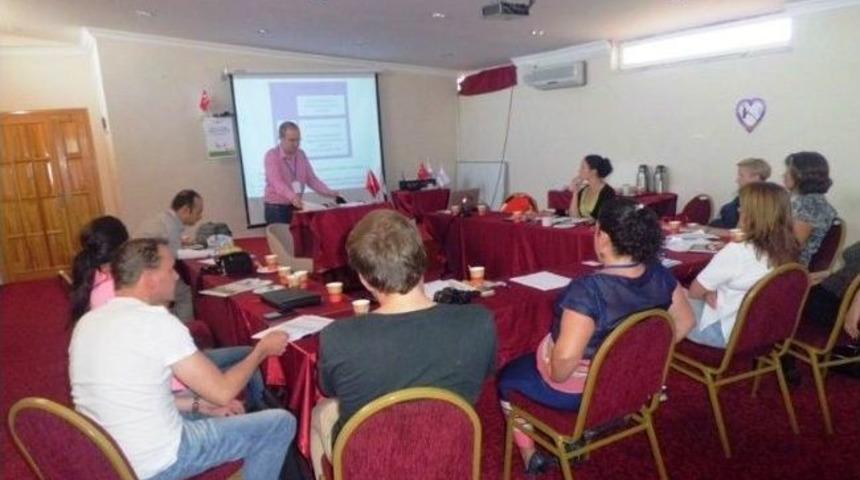 Tamder Yabancı Misafirlerine Kütahya’yı Tanıttı