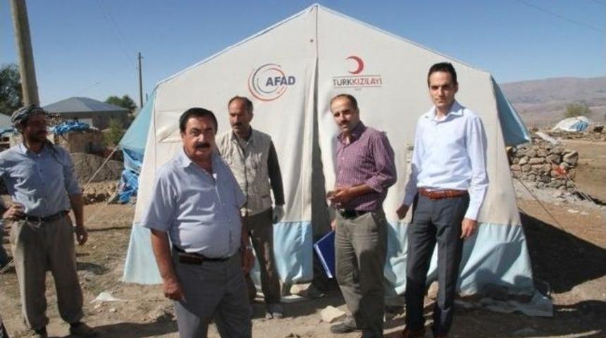 Hortumun Vurduğu Yayla K&ouml;y&uuml;ne Yardımlar Devam Ediyor