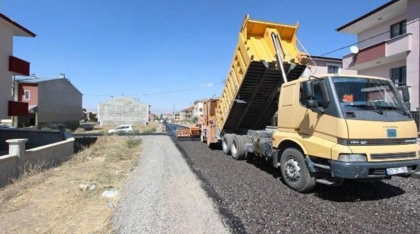 Aziziye&rsquo;de Yeni İmar Yolları Asfaltlandı