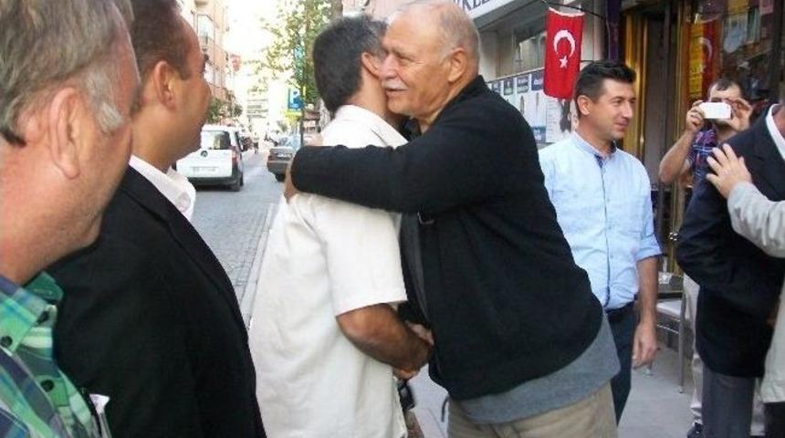 Eski Vali &Ccedil;alışıcı Se&ccedil;im &Ccedil;alışmalarını S&uuml;rd&uuml;r&uuml;yor