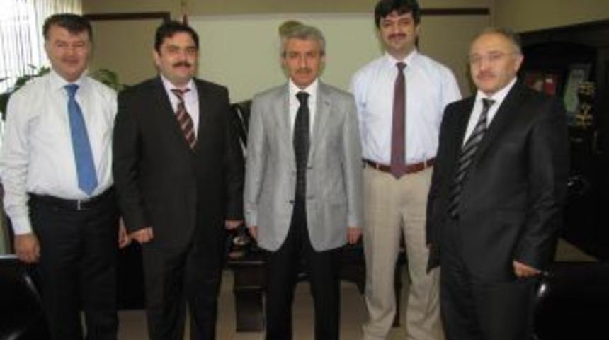 Akhisar Kaymakamı Peker Eğitimcileri Ağırladı