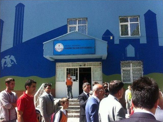 Okulların Dış Cephesi Erzurum Motifleri İle S&uuml;slendi 3