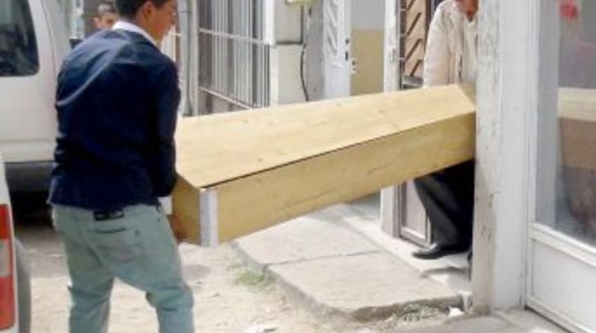 Kırşehir'de Ş&uuml;pheli &Ouml;l&uuml;m