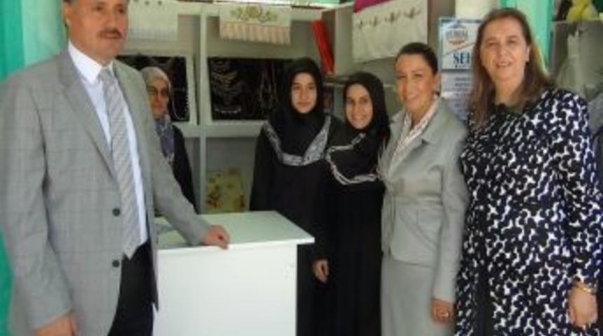 AK Partili &Ccedil;alık, Hekimhan'ın K&ouml;ylerini Ziyaret Etti